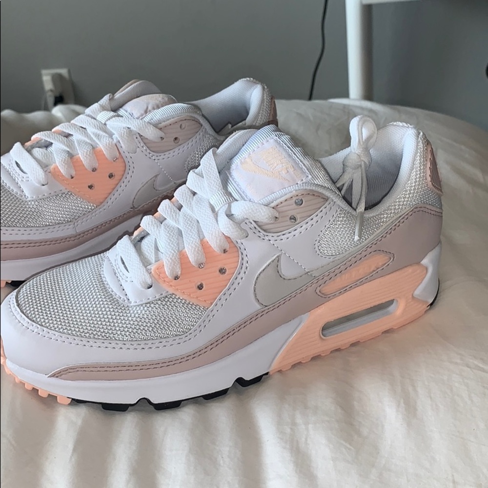 BRAND NEW Nike Air Max!!!
